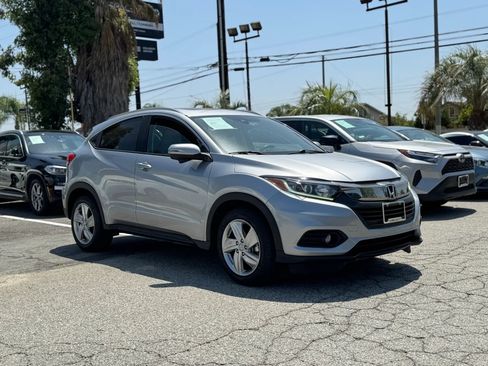Used 2019 Honda HR-V EX image 1