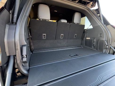 New 2025 Ford Expedition Platinum w/ Stealth Appearance Package image 36