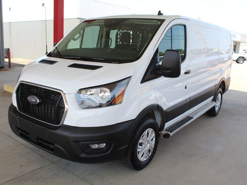 Used 2025 Ford Transit 250 Low Roof w/ Exterior Upgrade Package RWD image 40