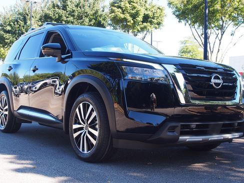 New 2025 Nissan Pathfinder Platinum w/ Cargo Package image 1