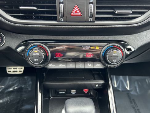 Used 2023 Kia Forte GT-Line w/ GT-Line Premium Package image 20