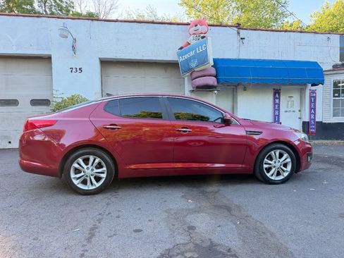 Used 2013 Kia Optima EX FWD image 16