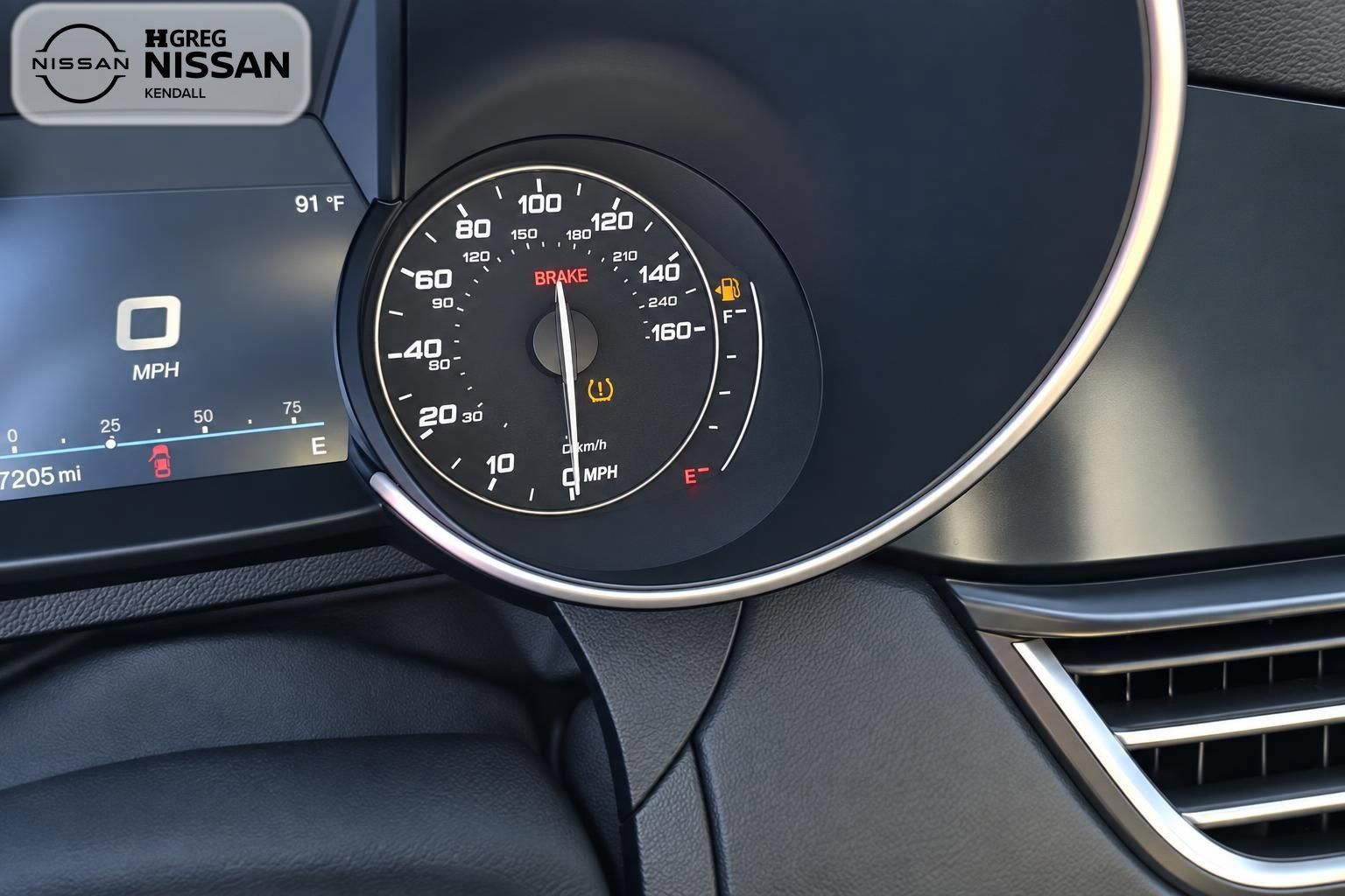 Used 2022 Alfa Romeo Giulia Ti RWD image 9