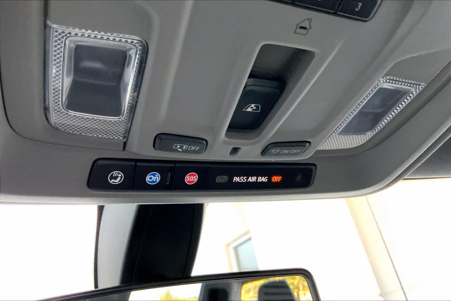 Used 2020 Chevrolet Silverado 1500 RST AWD/4WD image 31