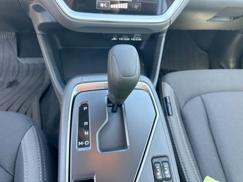 Used 2025 Subaru Crosstrek 2.5i Premium AWD/4WD image 19