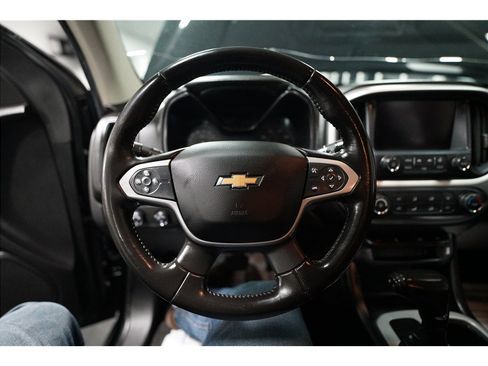 Used 2018 Chevrolet Colorado LT image 18