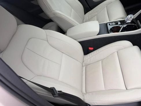 Certified 2023 Volvo XC40 B5 Plus w/ Driver Assist Package image 14