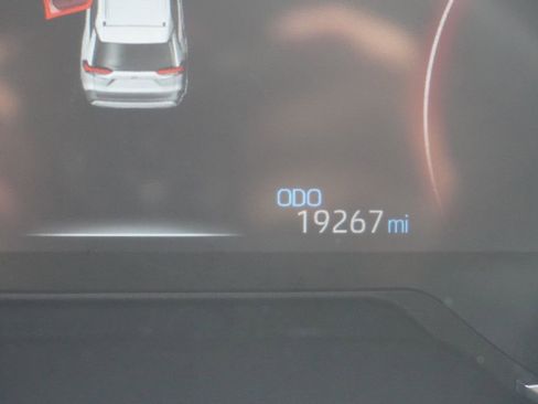 Certified 2025 Toyota RAV4 LE image 10