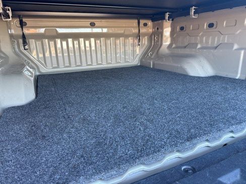 Certified 2024 GMC Canyon AT4 w/ Technology Package image 17