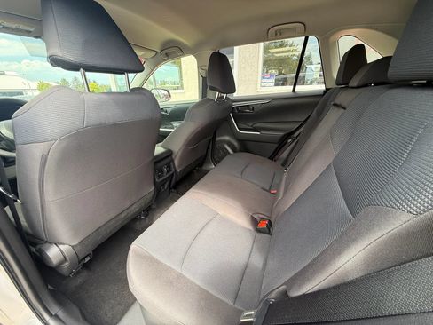 Used 2020 Toyota RAV4 LE w/ All Weather Liner Package AWD/4WD image 11