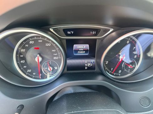 Used 2020 Mercedes-Benz GLA 250 4MATIC image 3
