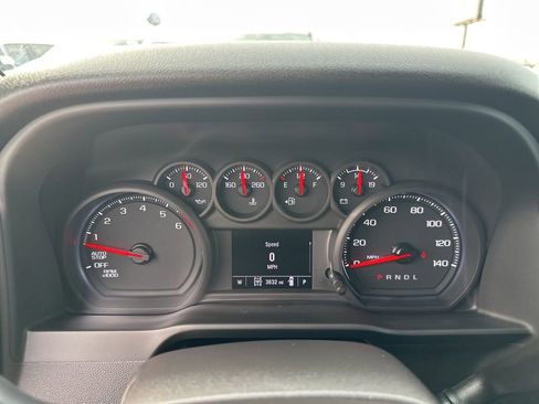 Used 2025 Chevrolet Silverado 1500 Custom Trail Boss w/ LPO, Dark Essentials Package image 20