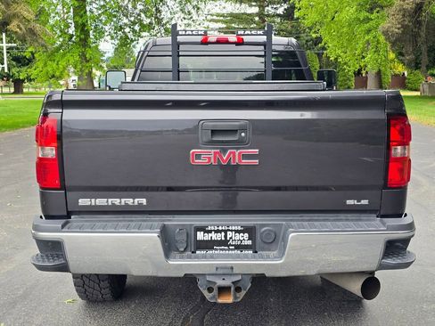 Used 2016 GMC Sierra 3500 SLE w/ SLE Preferred Package AWD/4WD image 5