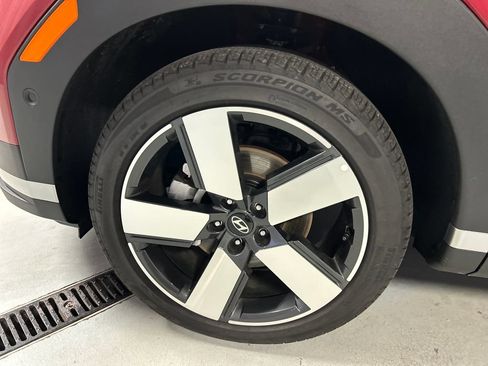 Used 2026 Hyundai Santa Fe Limited AWD/4WD image 9