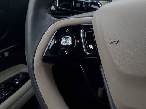 Certified 2023 Lincoln Corsair Reserve w/ Equipment Group 201A image 21