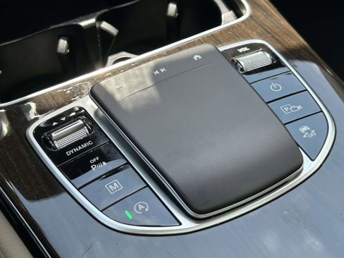 Used 2022 Mercedes-Benz GLC 300 image 25