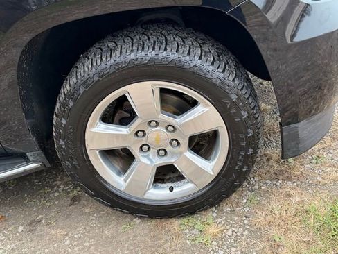 Used 2016 Chevrolet Suburban LTZ image 11