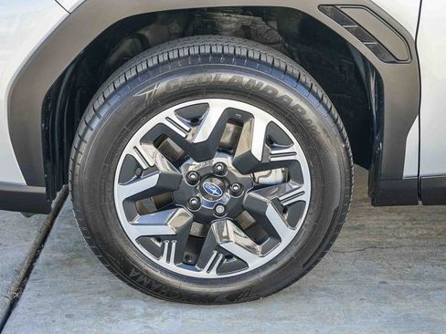 Certified 2025 Subaru Forester Premium w/ Convenience Package #1 AWD/4WD image 11