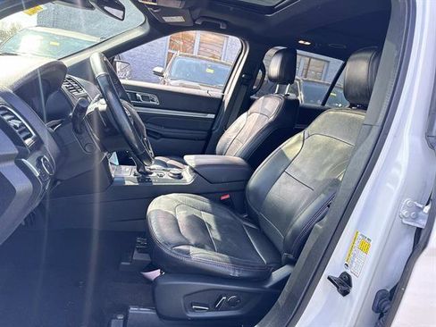 Used 2018 Ford Explorer Sport w/ Equipment Group 401A AWD/4WD image 29