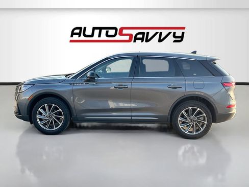 Used 2025 Lincoln Corsair AWD w/ Equipment Group 101A image 4