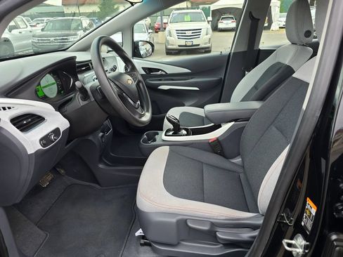 Used 2020 Chevrolet Bolt LT FWD image 19