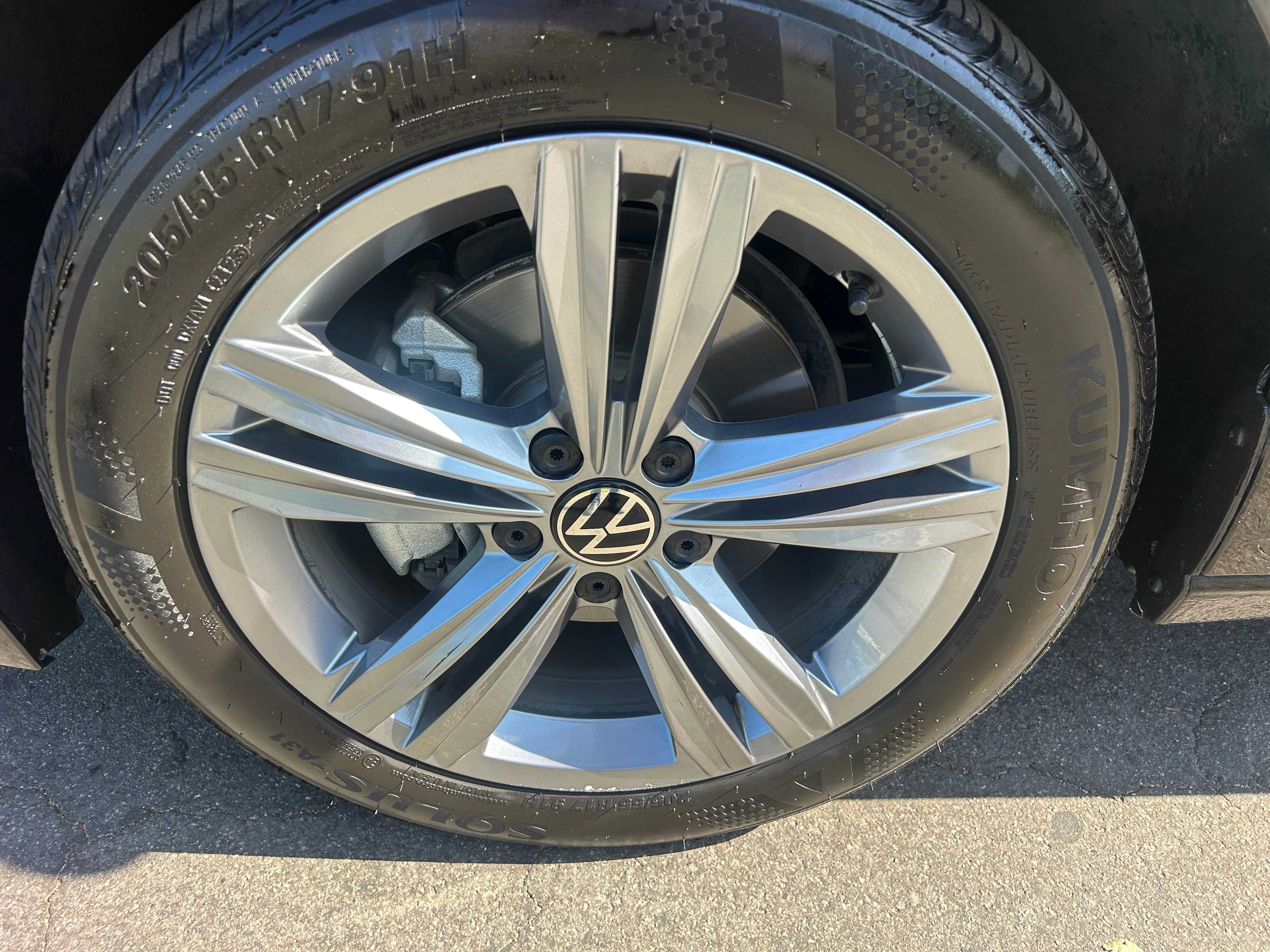 Used 2023 Volkswagen Jetta SE FWD image 12