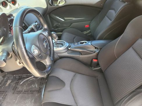 Used 2010 Nissan 370Z Roadster RWD image 4