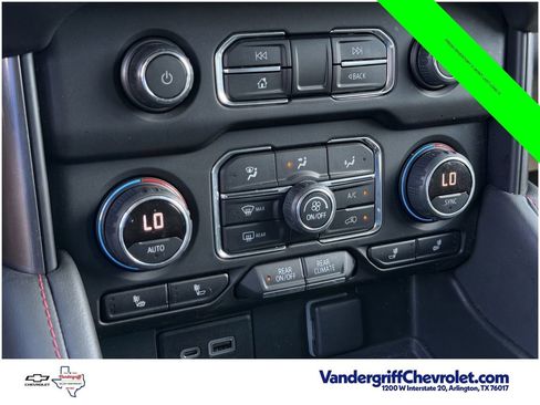 Used 2022 Chevrolet Suburban RST w/ Sport Performance Package AWD/4WD image 20