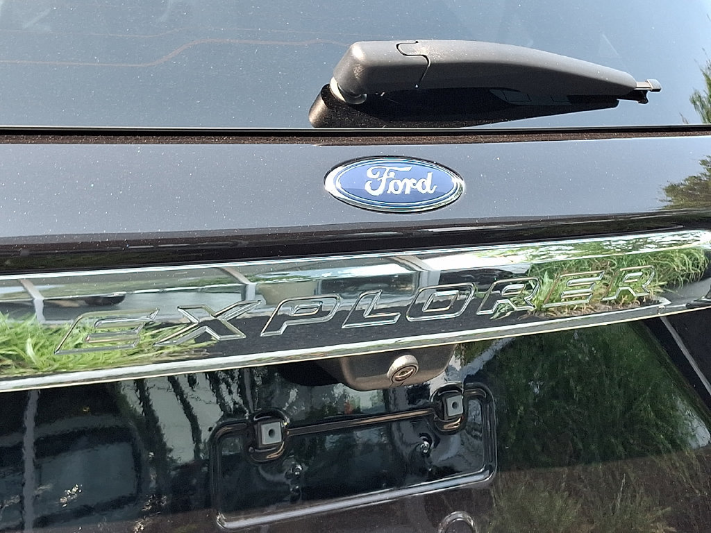 Certified 2023 Ford Explorer XLT AWD/4WD image 31