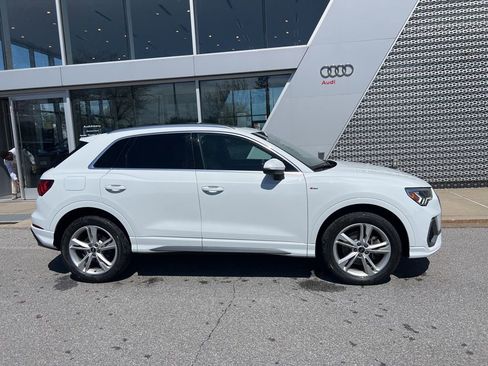 Used 2022 Audi Q3 2.0T Premium Plus image 14