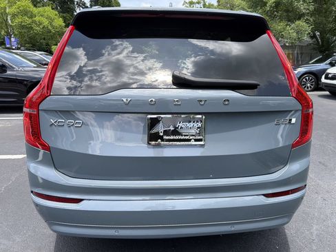Used 2023 Volvo XC90 B5 Core AWD/4WD image 9