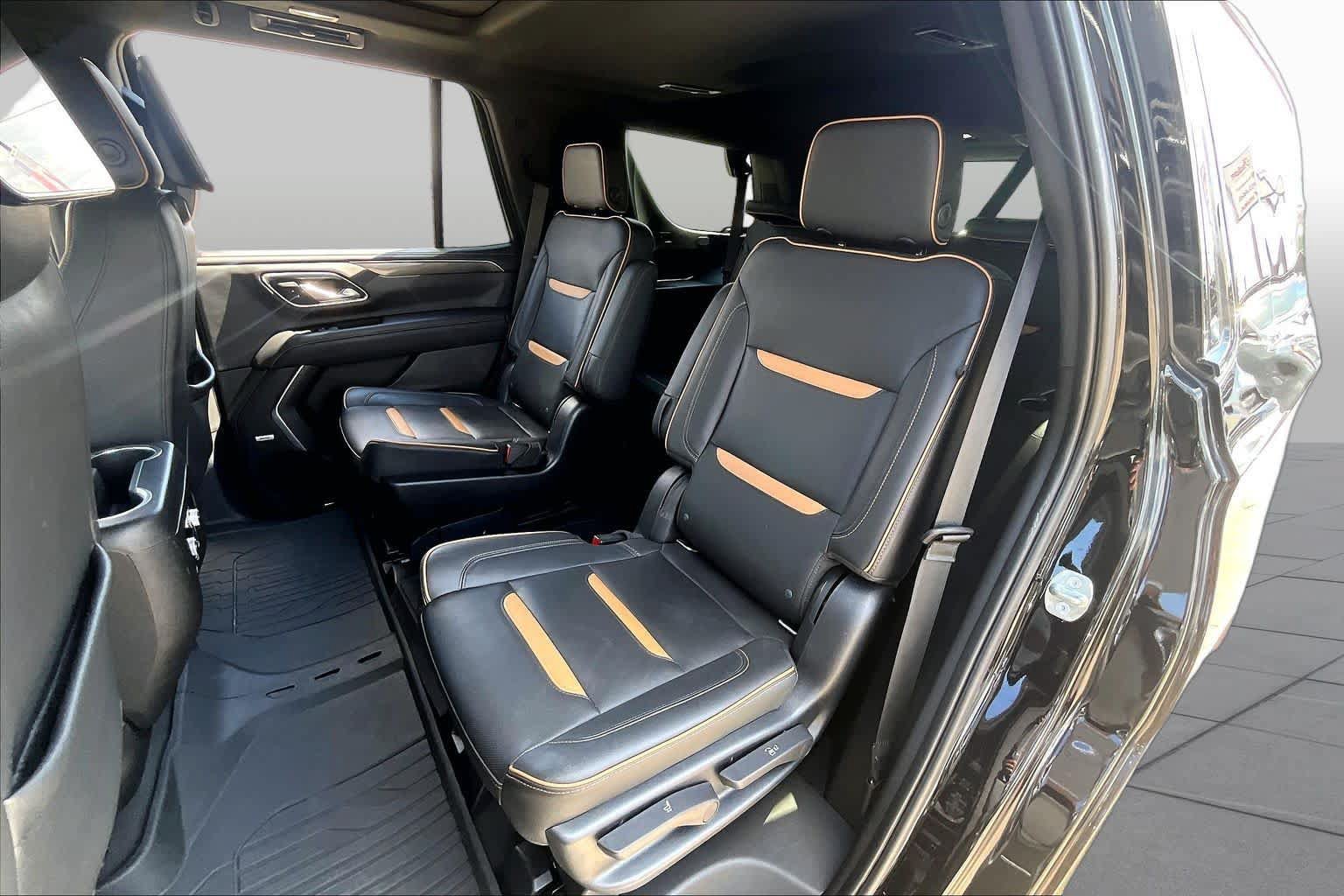 Used 2021 GMC Yukon AT4 w/ AT4 Premium Package AWD/4WD image 21