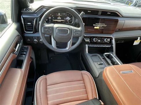 New 2026 GMC Sierra 2500 Denali Ultimate w/ LPO, Black Badging Package image 11