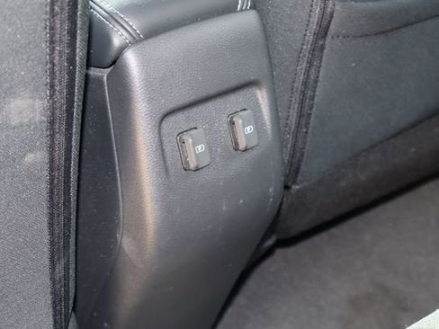 Used 2024 Nissan Kicks SV FWD image 18