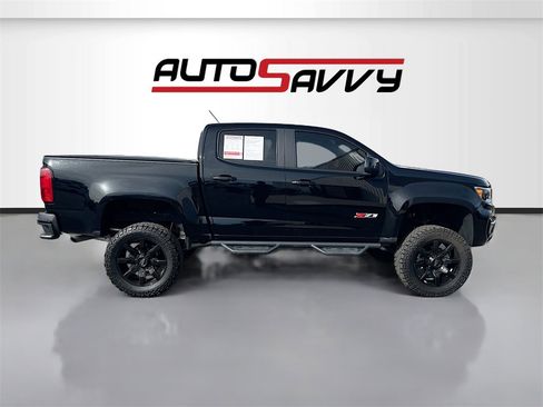 Used 2021 Chevrolet Colorado Z71 w/ Z71 Midnight Edition image 8