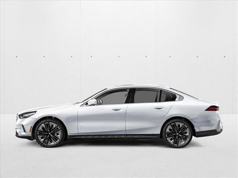 New 2025 BMW 530i w/ Premium Package image 3