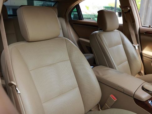 Used 2013 Mercedes-Benz S 550 w/ Sport Pkg image 18