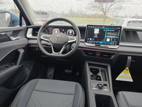 New 2026 Volkswagen Tiguan SE AWD/4WD image 21