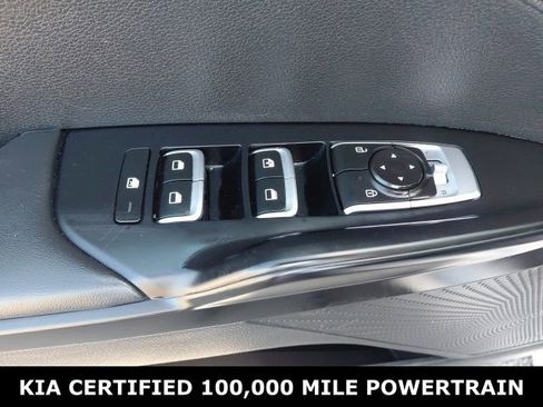 Used 2022 Kia K5 LX image 16