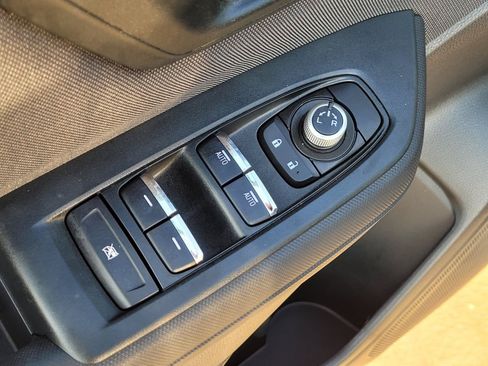 Used 2025 Subaru Forester Premium AWD/4WD image 26