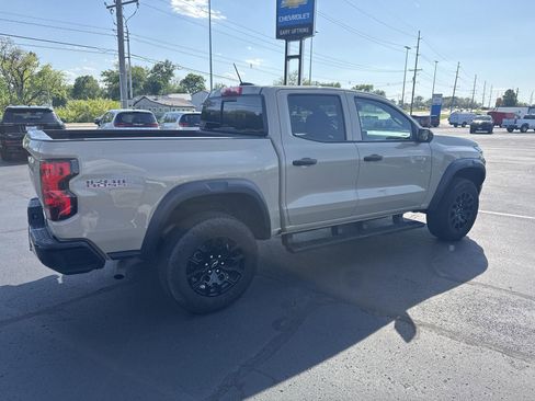 Used 2023 Chevrolet Colorado Trail Boss w/ Technology Package AWD/4WD image 3