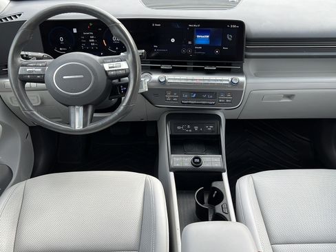 Used 2024 Hyundai Kona Limited FWD image 11