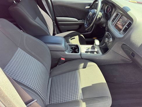 Used 2023 Dodge Charger SXT RWD image 8