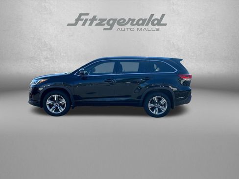 Used 2019 Toyota Highlander Limited image 2