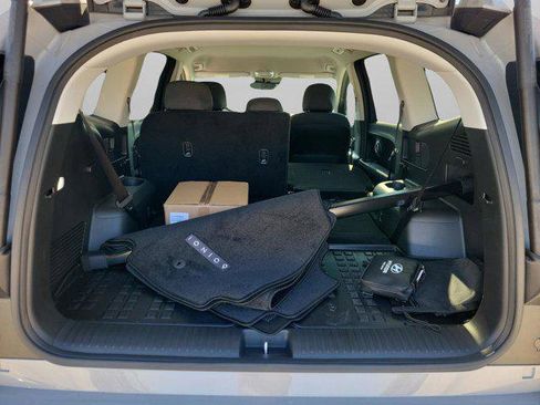 New 2026 Hyundai Ioniq 9 SE image 24