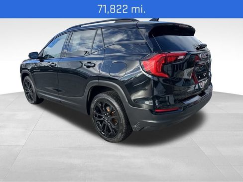 Used 2021 GMC Terrain SLE w/ Driver Convenience Package image 3