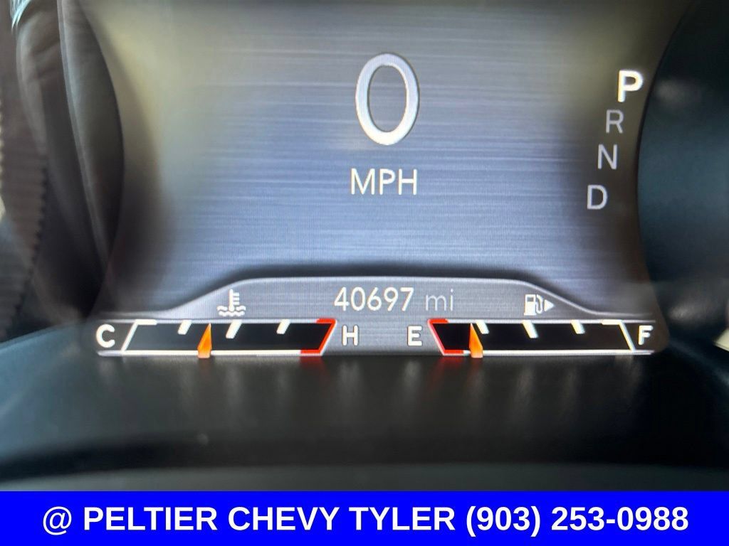 Used 2019 Jeep Cherokee Trailhawk w/ Cold Weather Group AWD/4WD image 24