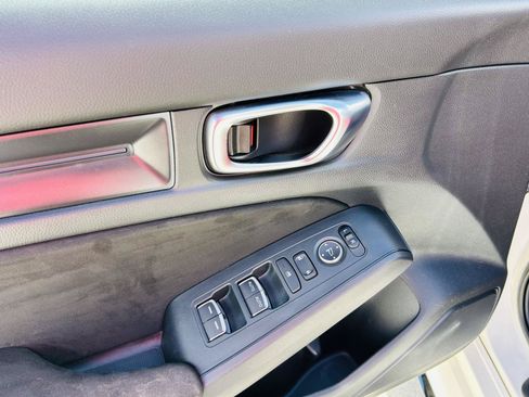 Used 2025 Honda Civic Type R image 11