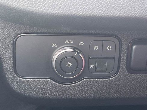 Used 2020 Mercedes-Benz Sprinter 4500 w/ Premium Plus Package image 30