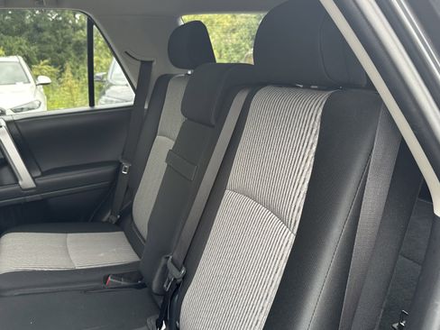 Used 2024 Toyota 4Runner SR5 image 31